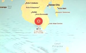Map showing a M7.7 earthquake near Mindanao, Philippines on 8 Jun 2026 (06.37.42 WIB) off the southern coast near Davao City and surrounding towns.