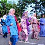 Tari Zapin yang ditampilkan berakar dari Zapin Meskom, sebuah varian Tari Zapin khas Desa Meskom, Kabupaten Bengkalis. (Sumber: bengkaliskab.go.id)