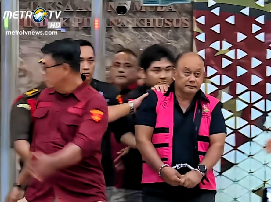 Dadan Hindayana ditangkap petugas Kejagung (Sumber: metrotv)
