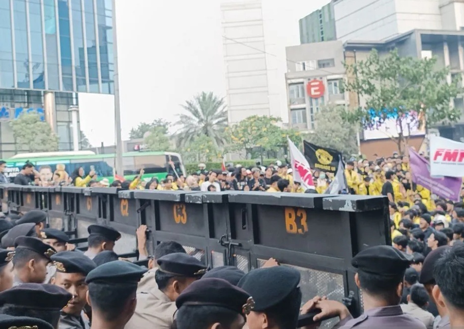 AKSI: Ilustrasi mahasiswa memyampaikan aspirasi karena pemerintah banyak berkilah dengan komunikasi tidak simpatik dan empatik.(Sumber: antaranews.com)